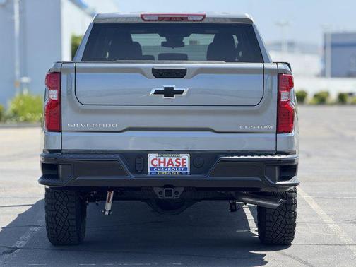 2025 Chevrolet Silverado 1500 Custom Trail Boss