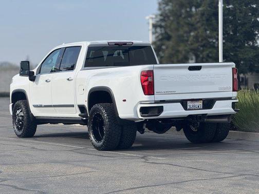 2024 Chevrolet Silverado 3500 High Country