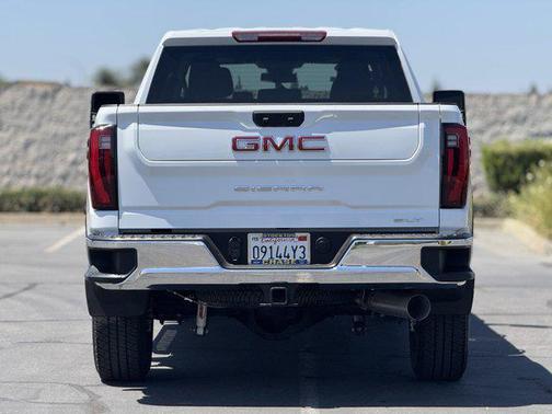 2024 GMC Sierra 2500 SLT