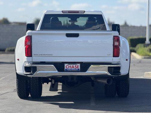 2024 Chevrolet Silverado 3500 LT