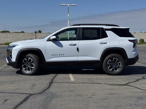 Polar White Tricoat 2026 Chevrolet Equinox AWD ACTIV