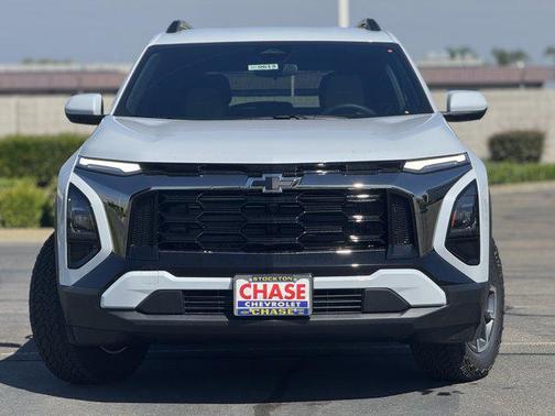 Polar White Tricoat 2026 Chevrolet Equinox AWD ACTIV