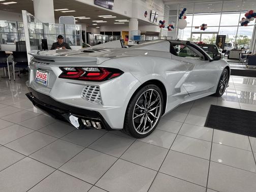 Blade Silver Metallic 2026 Chevrolet Corvette Stingray w/3LT