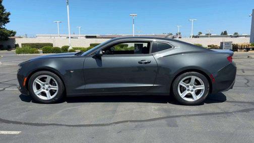 2018 Chevrolet Camaro 1LS