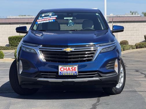 Blue Glow Metallic 2022 Chevrolet Equinox 1LT