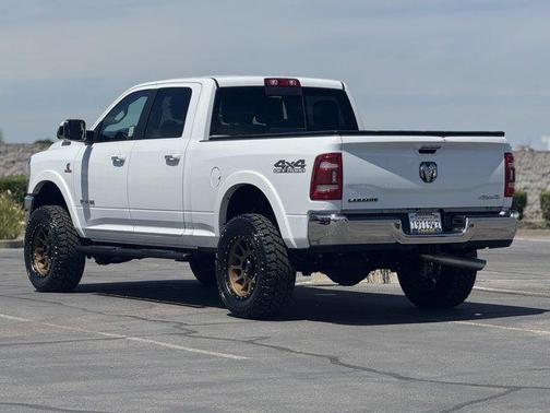 2022 RAM 2500 Laramie Crew Cab 4x4 6'4' Box