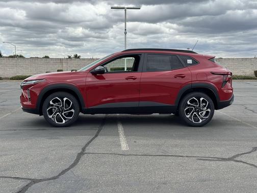 Apex Red 2026 Chevrolet Trax FWD 2RS