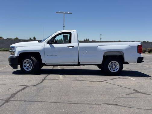 Summit White 2018 Chevrolet Silverado 1500 WT
