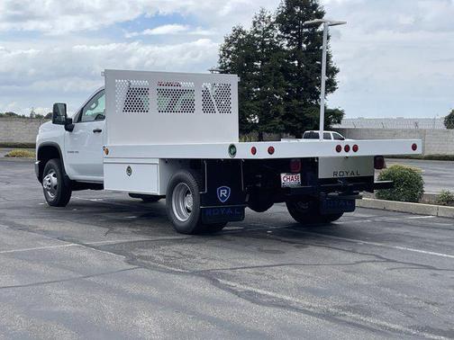 2025 Chevrolet Silverado 3500 WT