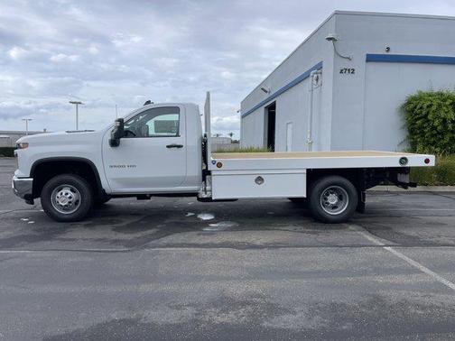 2025 Chevrolet Silverado 3500 WT