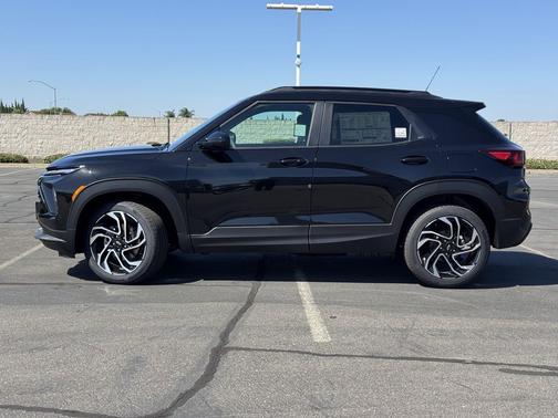 Mosaic Black Metallic 2026 Chevrolet Trailblazer RS