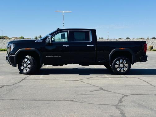 Onyx Black 2025 GMC Sierra 2500 Denali