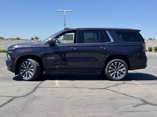 Dark Ash Metallic 2026 Chevrolet Tahoe 4WD High Country
