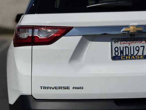 2021 Chevrolet Traverse LT Cloth