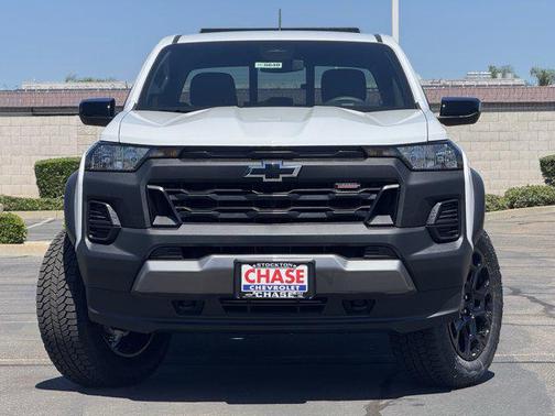 Summit White 2026 Chevrolet Colorado Trail Boss