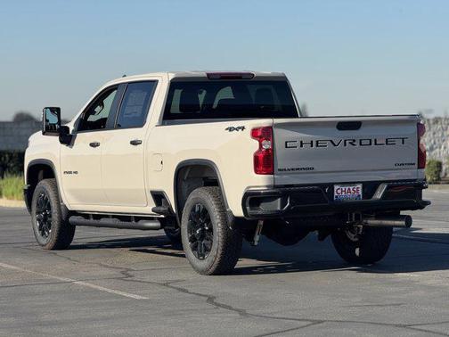 2026 Chevrolet Silverado 2500 Custom