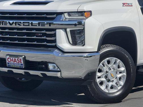 Iridescent Pearl Tricoat 2023 Chevrolet Silverado 3500 LTZ