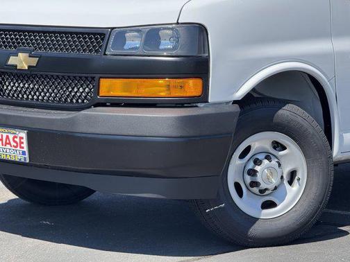 Summit White 2026 Chevrolet Express 3500 3500 Extended Wheelbase, LS, RWD