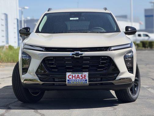 White Sands 2026 Chevrolet Trax FWD ACTIV