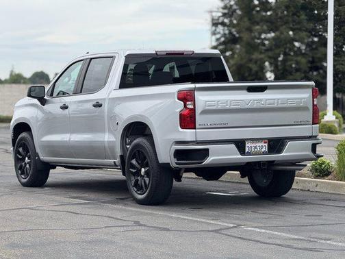 2022 Chevrolet Silverado 1500 Custom