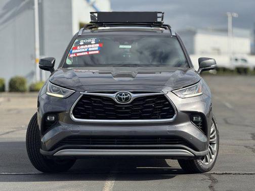 2022 Toyota Highlander Platinum