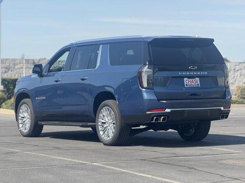 2025 Chevrolet Suburban 4WD High Country