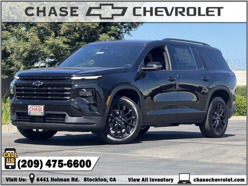 Mosaic Black Metallic 2026 Chevrolet Traverse LT