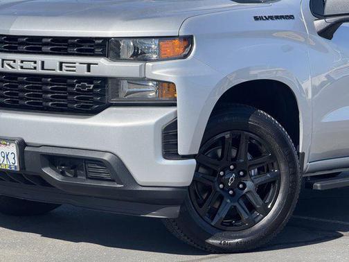 2022 Chevrolet Silverado 1500 Custom