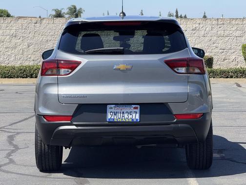 Sterling Gray Metallic 2024 Chevrolet Trailblazer LS