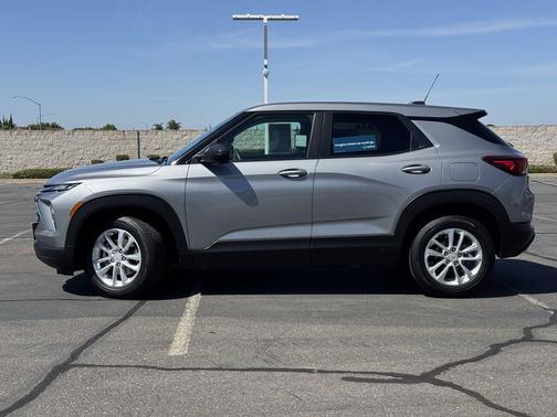 Sterling Gray Metallic 2024 Chevrolet Trailblazer LS