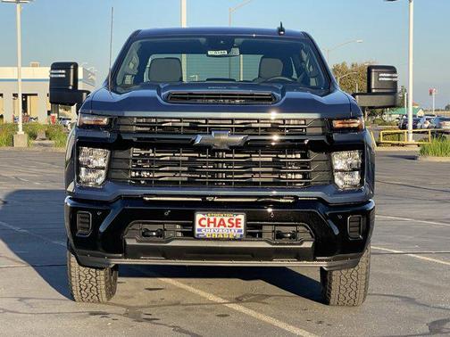 2026 Chevrolet Silverado 2500 Custom