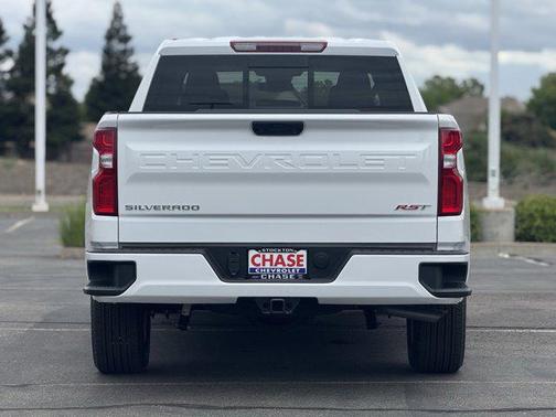 Summit White 2026 Chevrolet Silverado 1500 RST