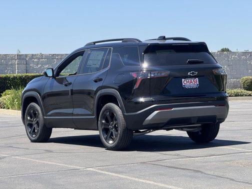 Mosaic Black Metallic 2026 Chevrolet Equinox 1LT