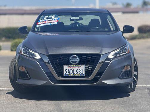 2022 Nissan Altima SR FWD