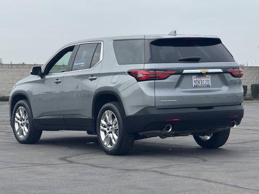2023 Chevrolet Traverse LS