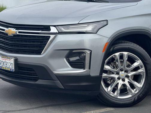 2023 Chevrolet Traverse LS