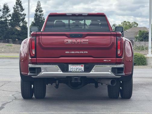 Cayenne Red Tintcoat 2023 GMC Sierra 3500 SLT