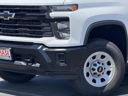 Summit White 2026 Chevrolet Silverado 2500 WT