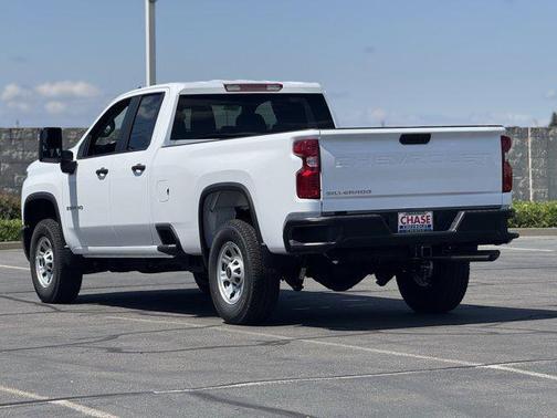 Summit White 2026 Chevrolet Silverado 2500 WT