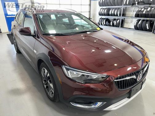 2019 Buick Regal TourX AWD Essence