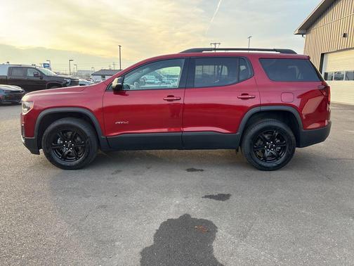 2023 GMC Acadia AWD AT4