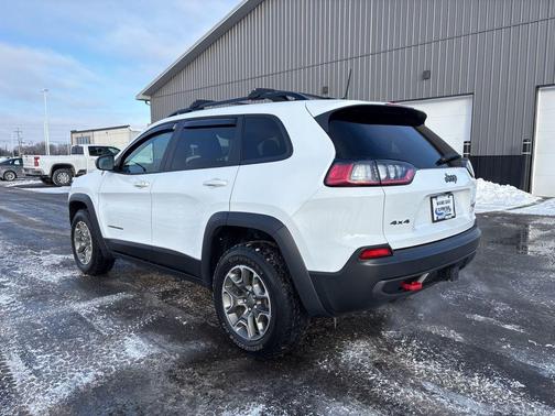 2022 Jeep Cherokee Trailhawk
