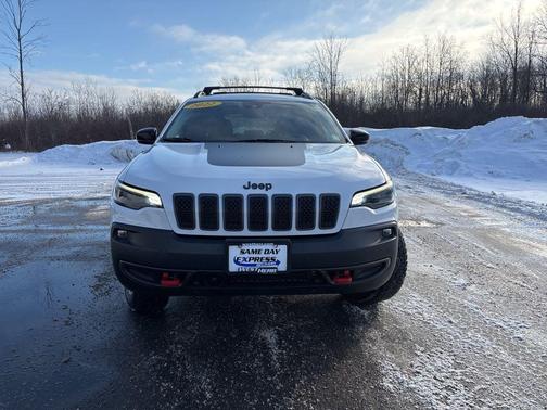 2022 Jeep Cherokee Trailhawk