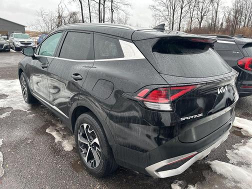 2023 Kia Sportage Hybrid EX