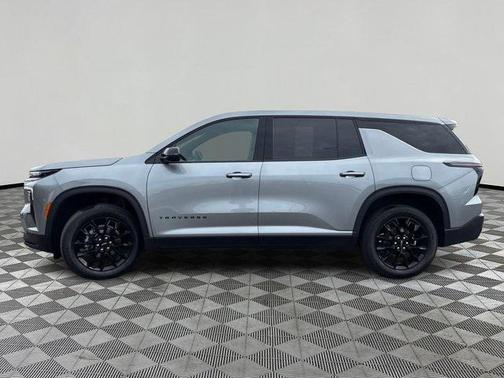 2024 Chevrolet Traverse LS