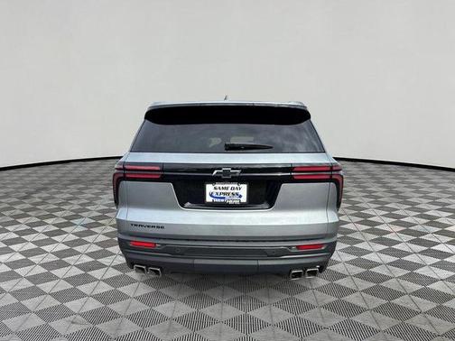 2024 Chevrolet Traverse LS