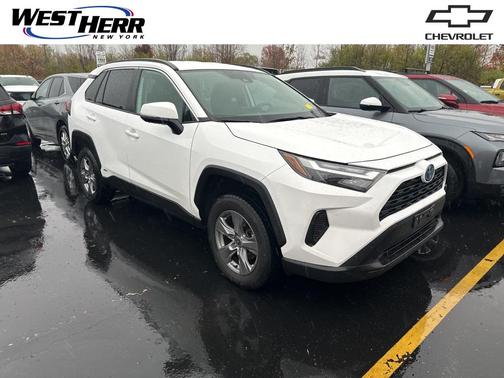 2022 Toyota RAV4 Hybrid XLE