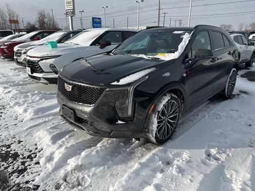 2024 Cadillac XT4 Sport