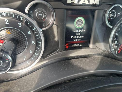 2019 RAM 2500 Big Horn Crew Cab 4x4 6'4' Box