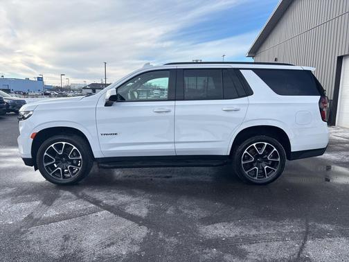 2023 Chevrolet Tahoe 4WD RST